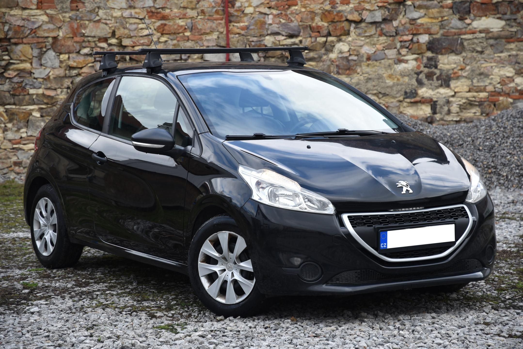 Peugeot 208, 1.2i, motor - spotřeba oleje