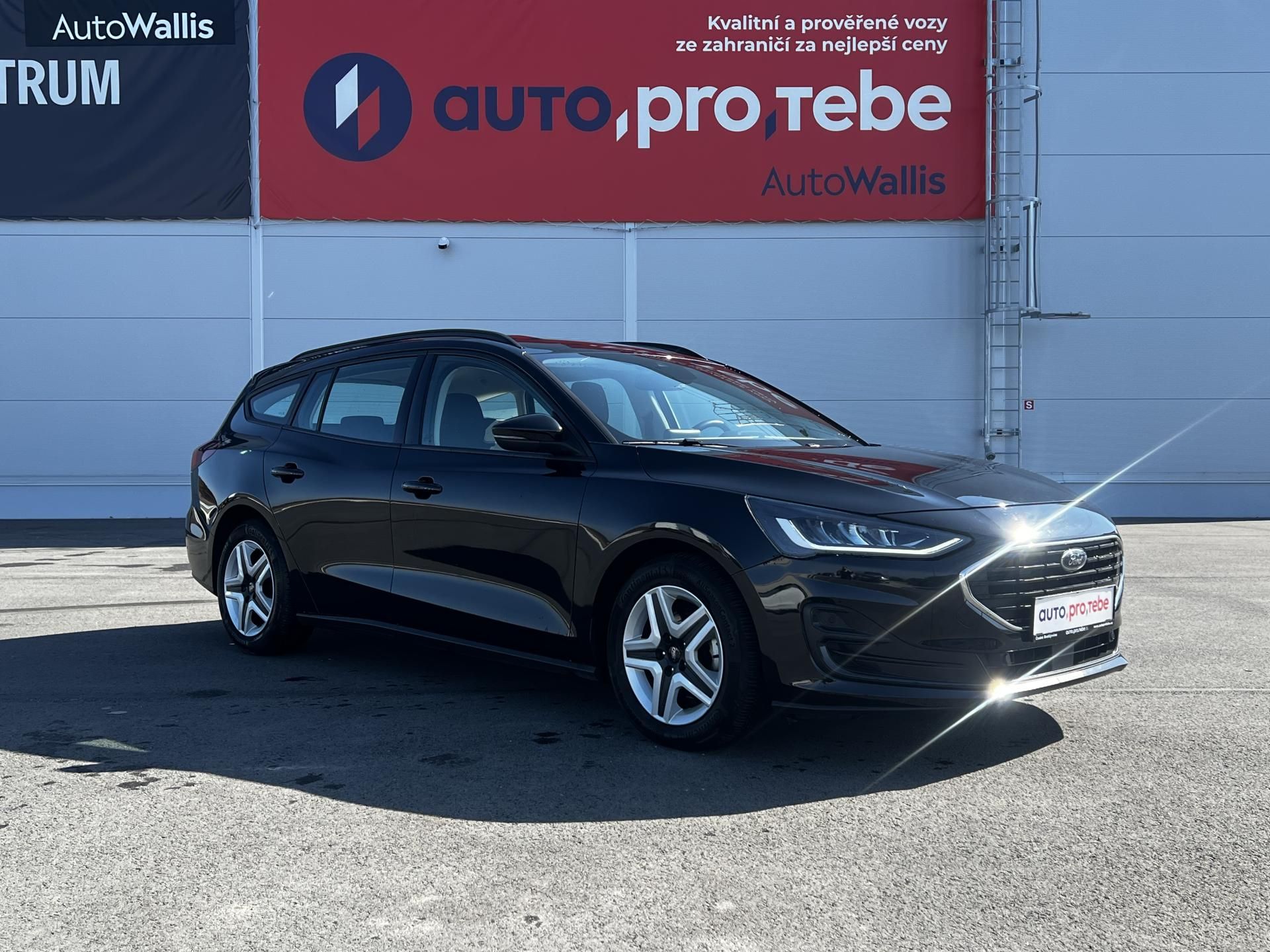 Ford Focus, 1.5 EcoBlue ST Line X LED DPH - fotka 2