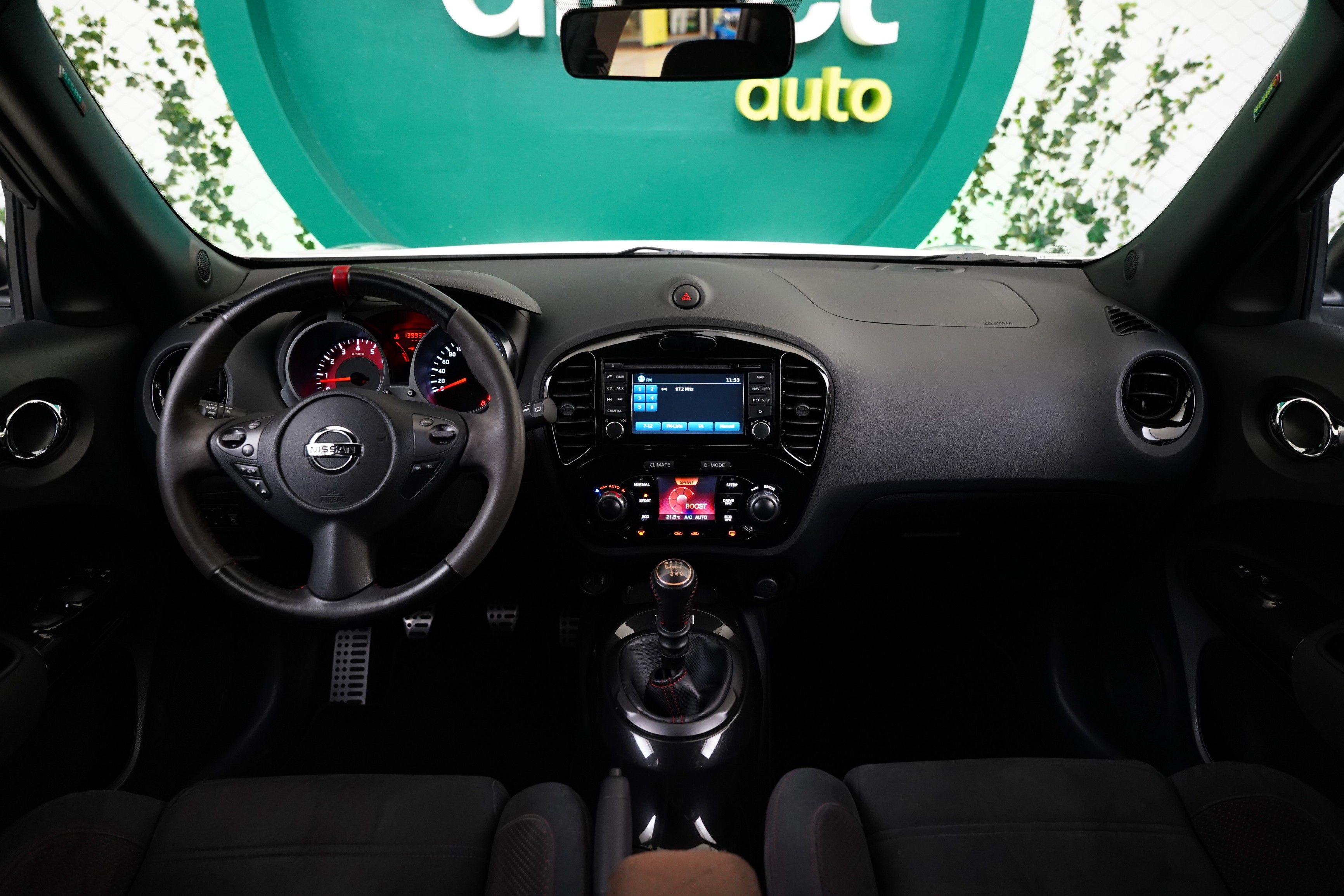 Nissan Juke, 1.6 DIG-T 147 kW Nismo - fotka 5