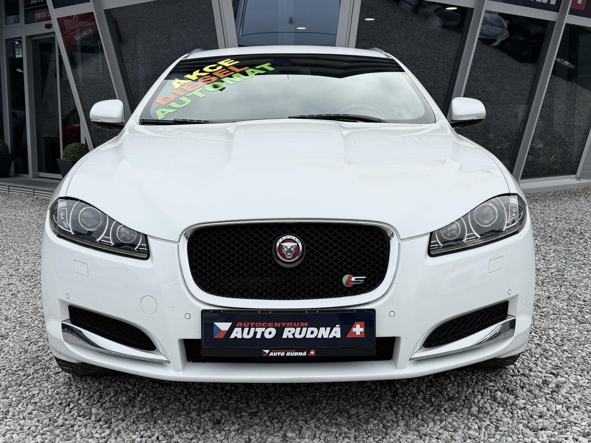 Jaguar XF, 3,0 V6 Sportbrake Automat - fotka 2