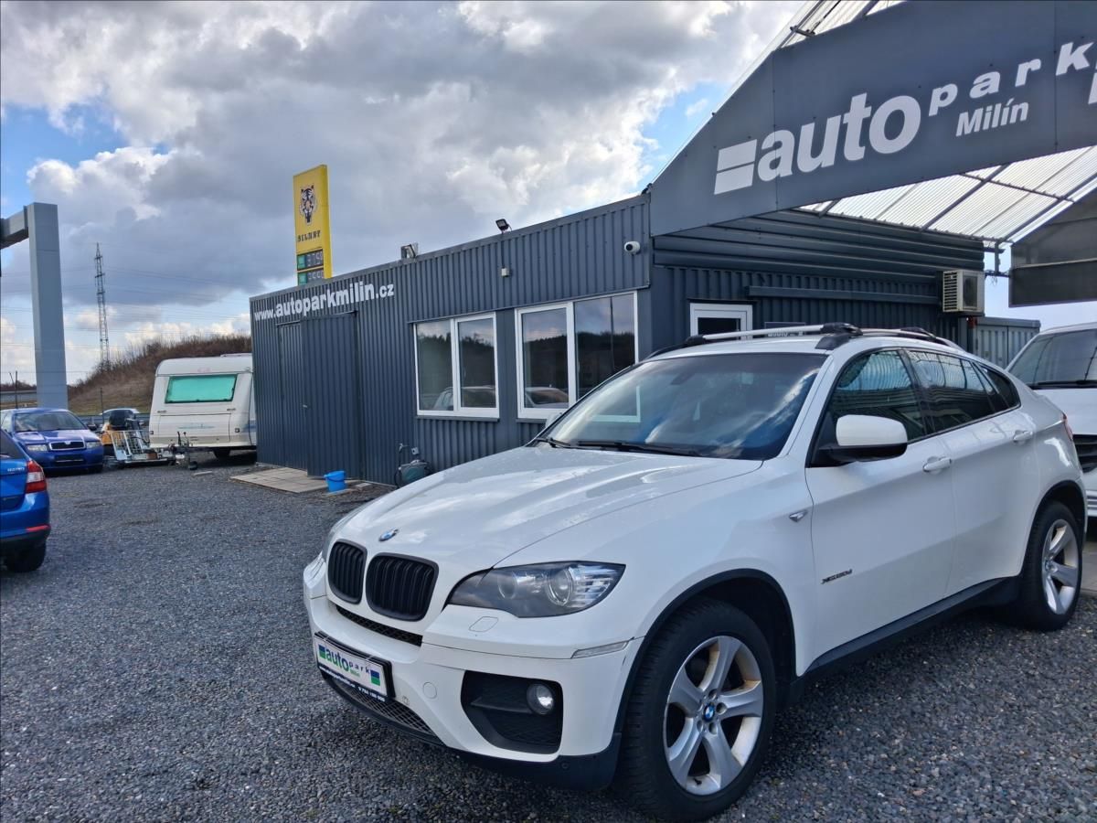 BMW X6, 3,0 X-Drive, kamera - fotka 3