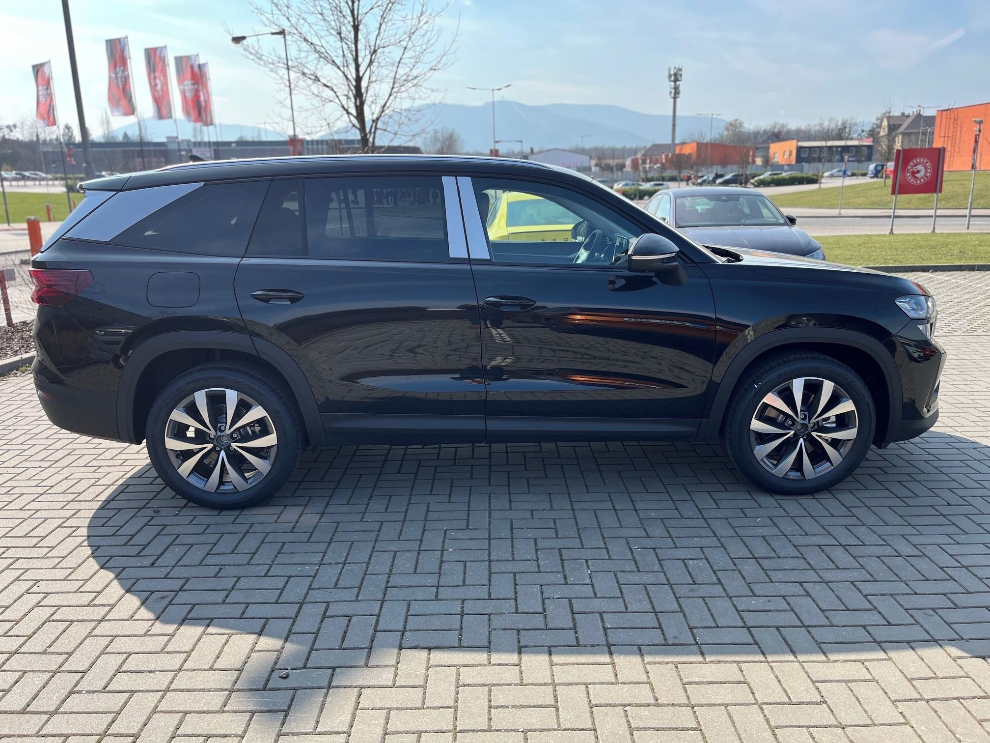 Škoda Kodiaq, Excl. Selection TDI 142 kW 4x4 - fotka 4