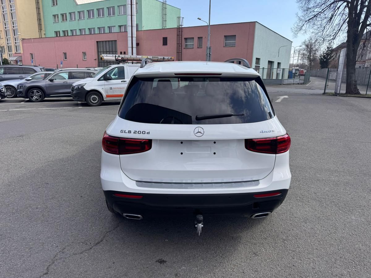Mercedes-Benz GLB, 200 d 4MATIC - fotka 6