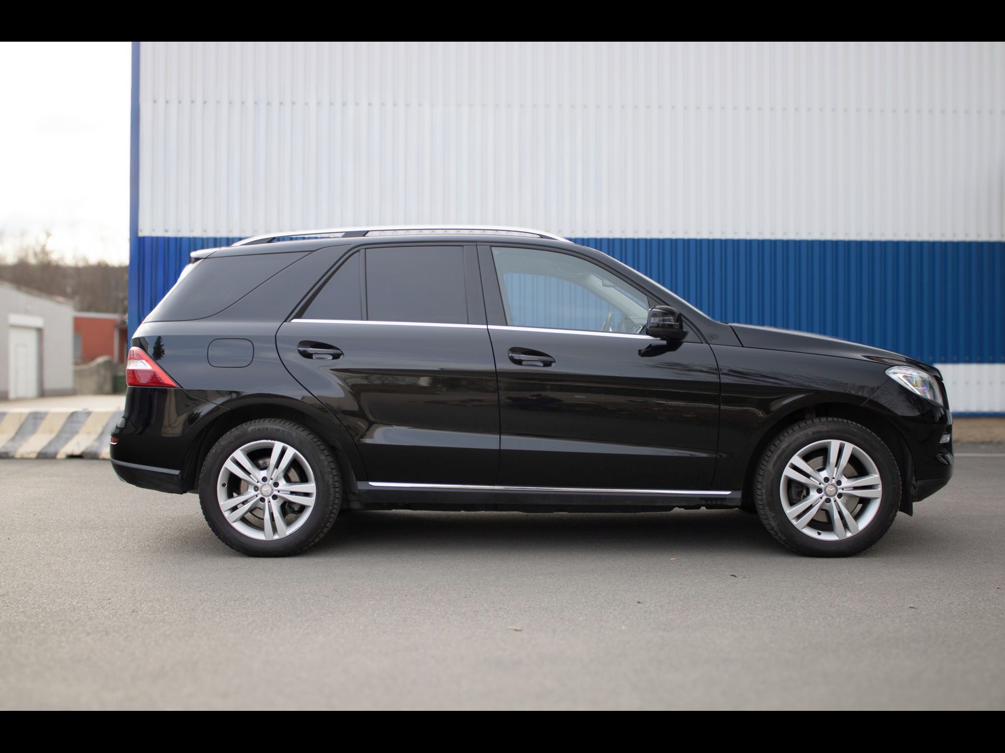 Mercedes-Benz Třídy M, Mercedes-Benz ML 350, 100% - fotka 4