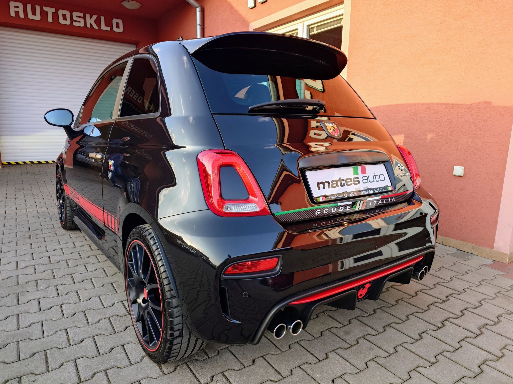 Abarth 595, 1.4 132kW Competizione  A/T F1 - fotka 3