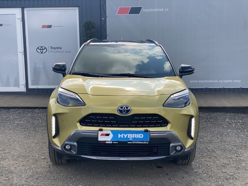 Toyota Yaris Cross, 1.5HEV, ČR-2m, Adventure, 4x4 - fotka 3