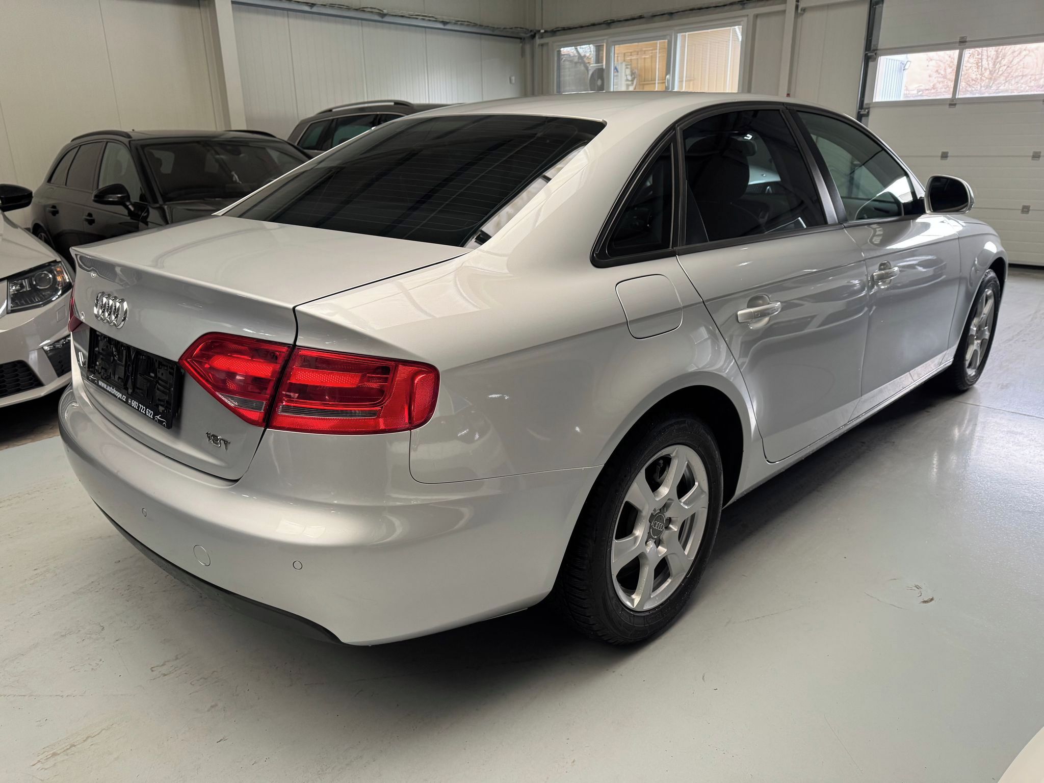 Audi A4, 1.8 TFSI Limousine - fotka 6
