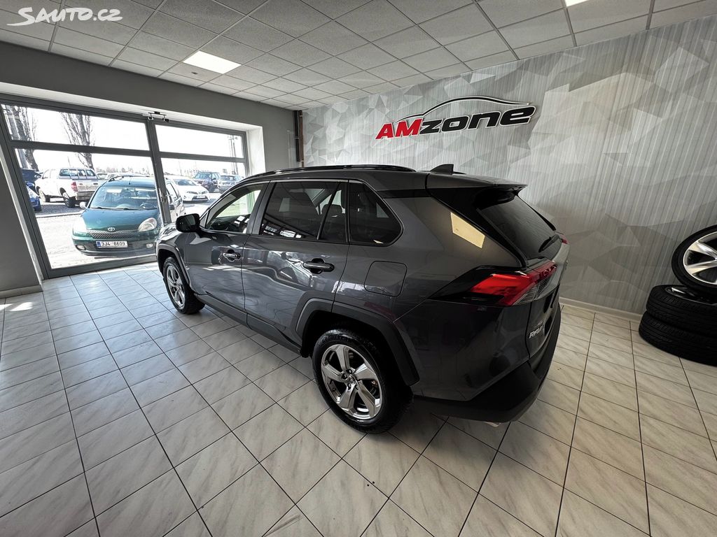 Toyota Rav4, fotka 7