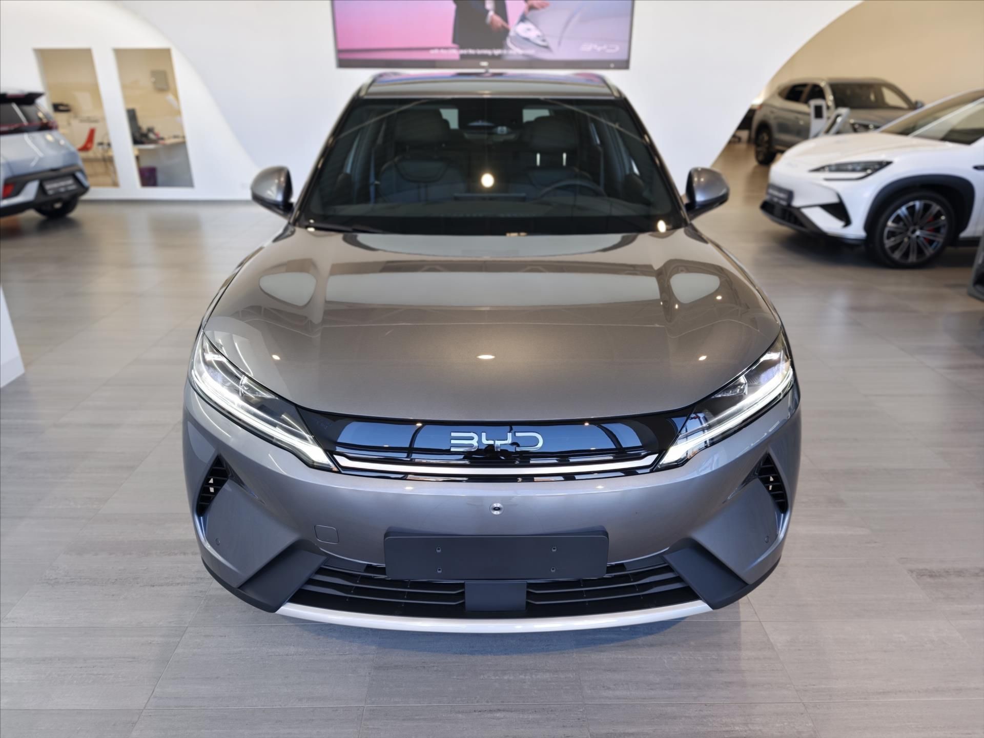 BYD ATTO 2, 1,5 DM-i  156 Kw Boost - fotka 6