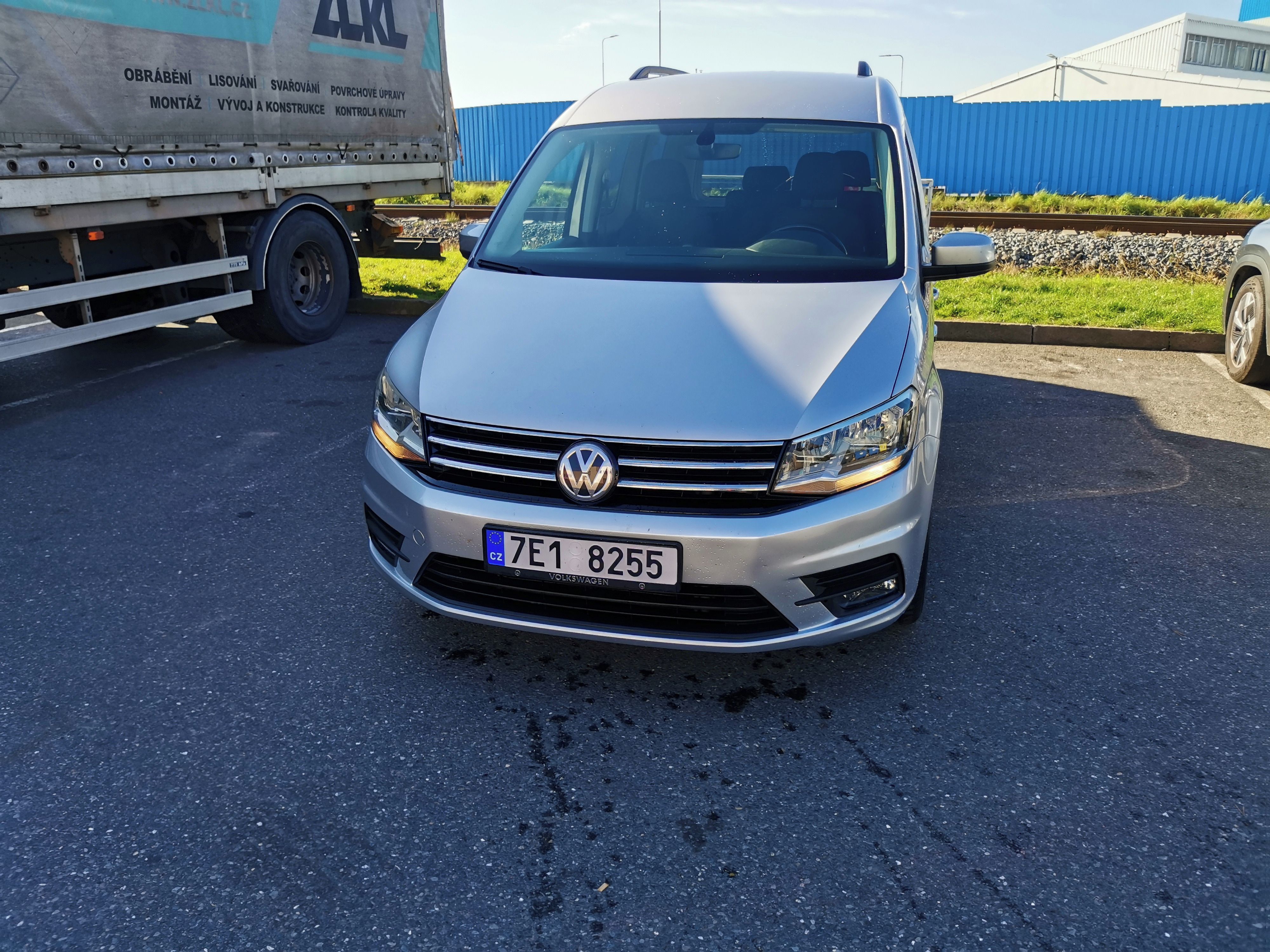 Volkswagen Caddy, 2.0 TDI 75kW - Krásný - fotka 2