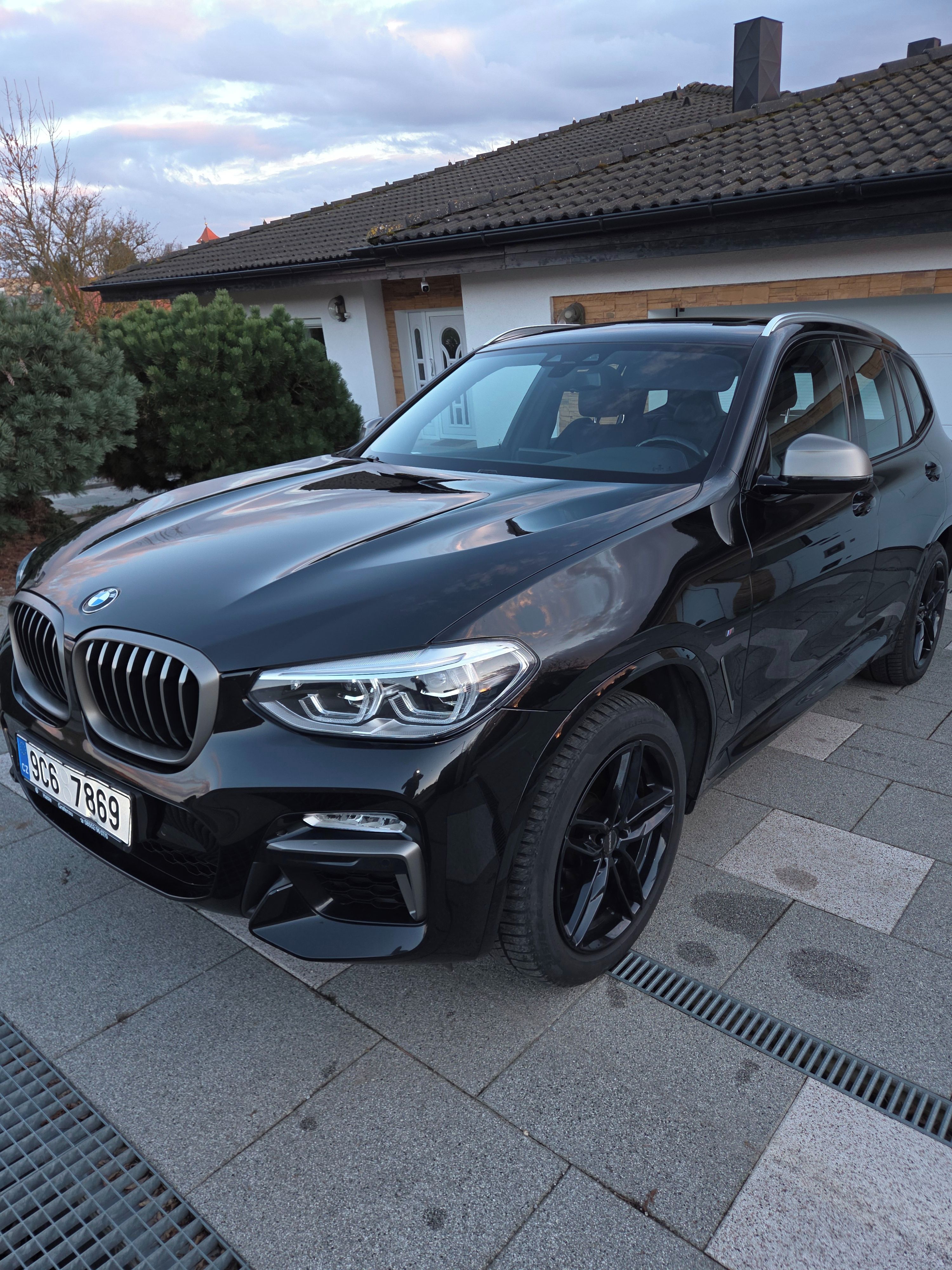 BMW X3, M40d - fotka 3