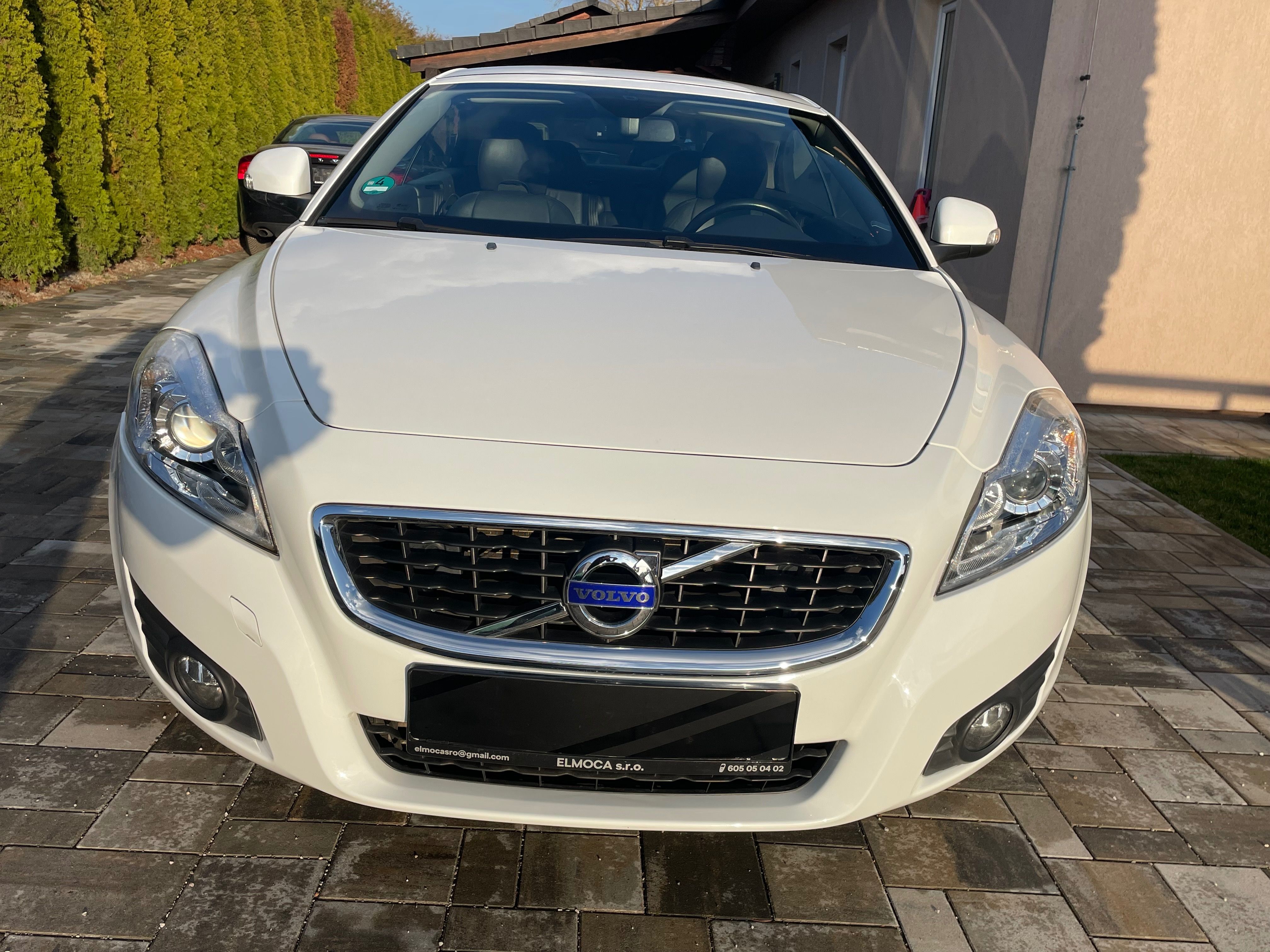 Volvo C70, 5válec 2,0 D3 servisní kniha - fotka 3