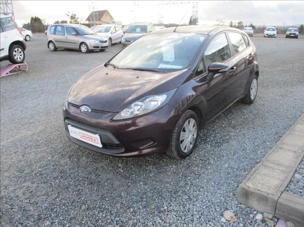 Ford Fiesta, 1,3 i, klimatizace, - fotka 3