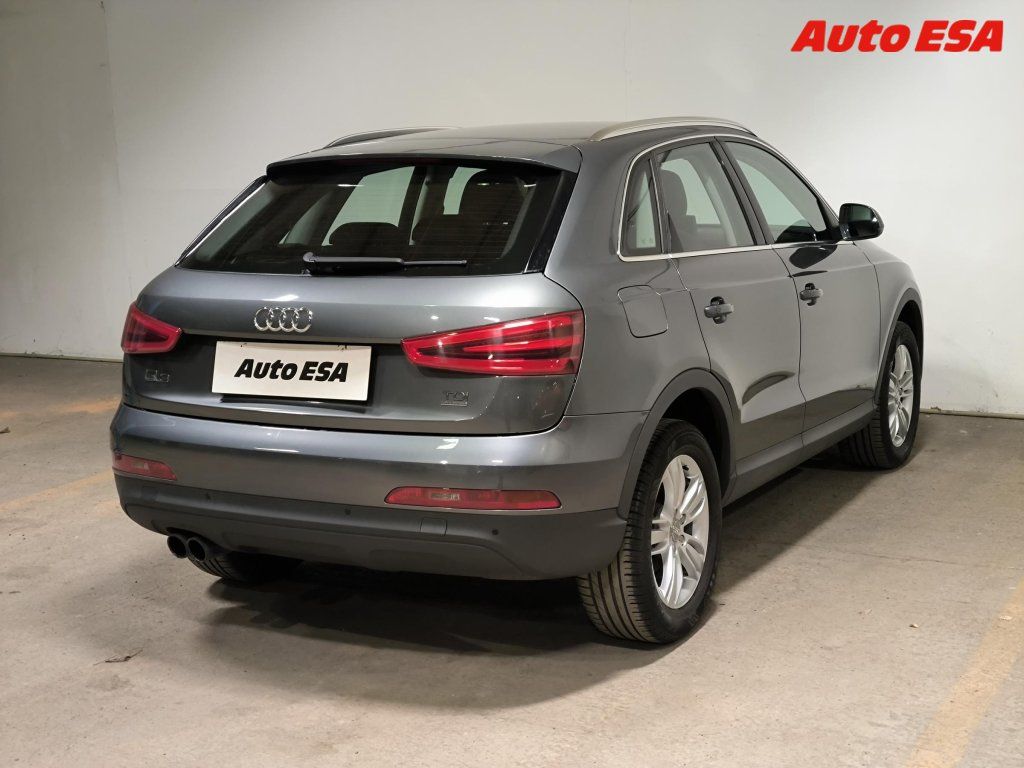 Audi Q3, 2.0TDI Quattro,AT,xenon - fotka 6