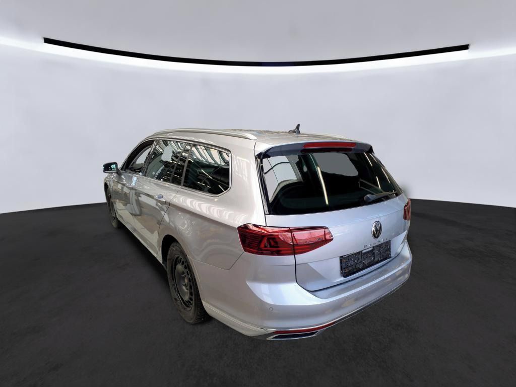 Volkswagen Passat Variant, Elegance 2.0 TDI 110kW 7DSG - fotka 3