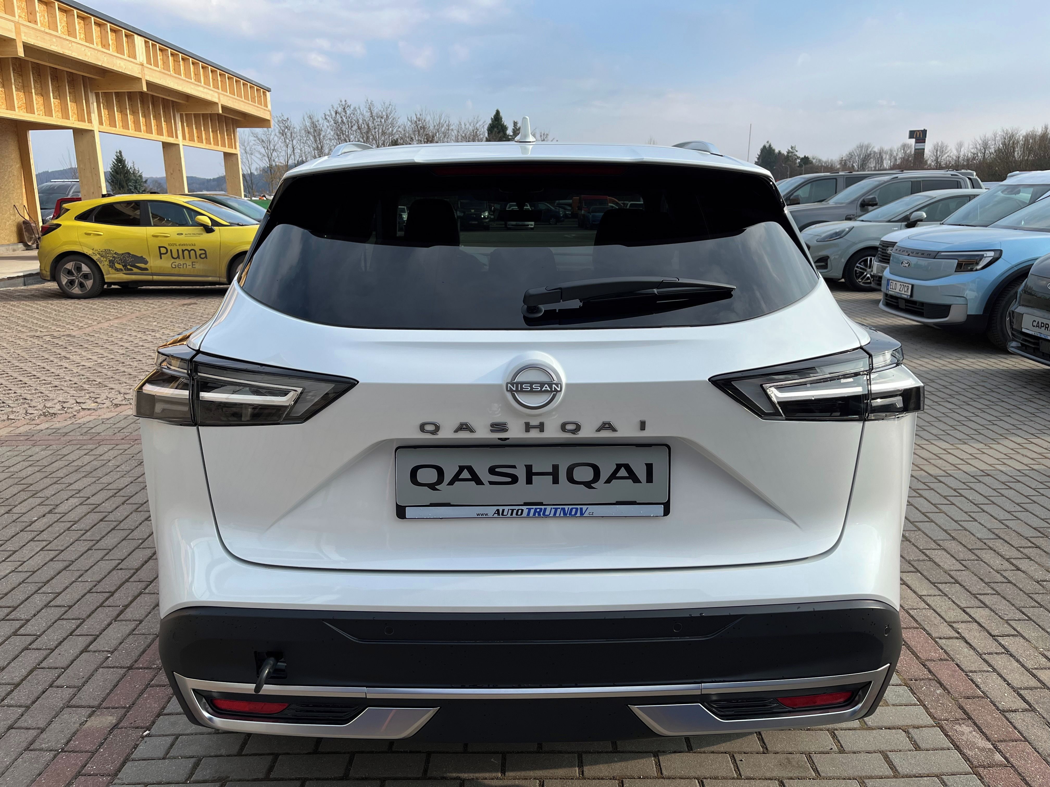 Nissan Qashqai, 1.3DIG-T MHEV 116kW N-Connecta - fotka 4