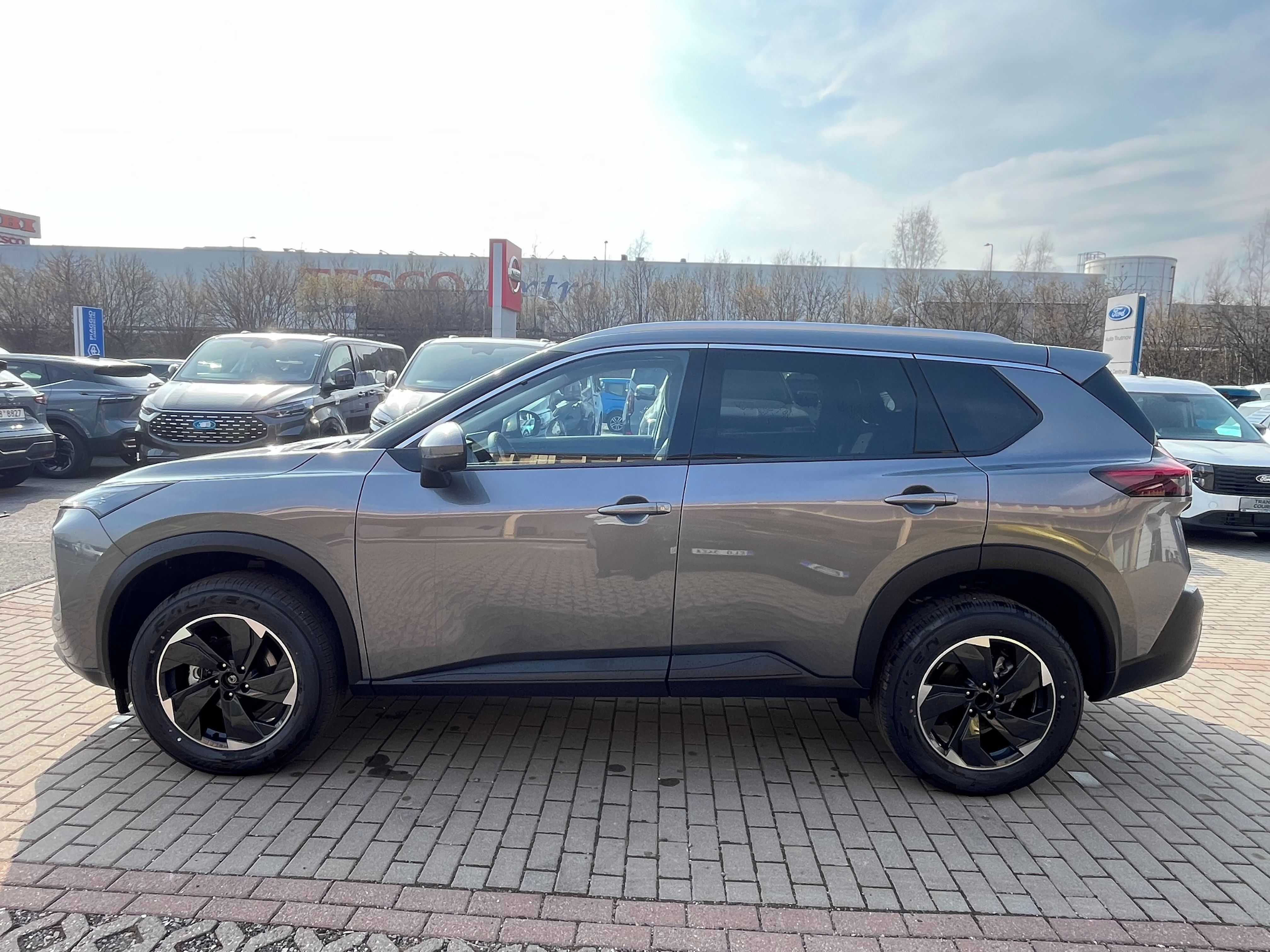 Nissan X-Trail, 1.5 VC-T MHEV 120kW N-Connecta - fotka 2