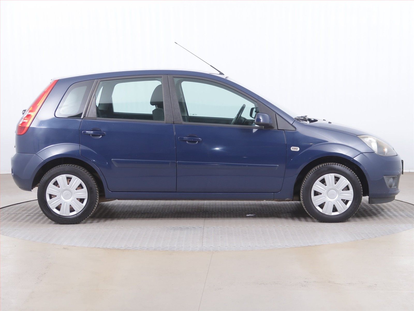 Ford Fiesta, 1.3 i, Trend, NOVÁ CENA - fotka 6