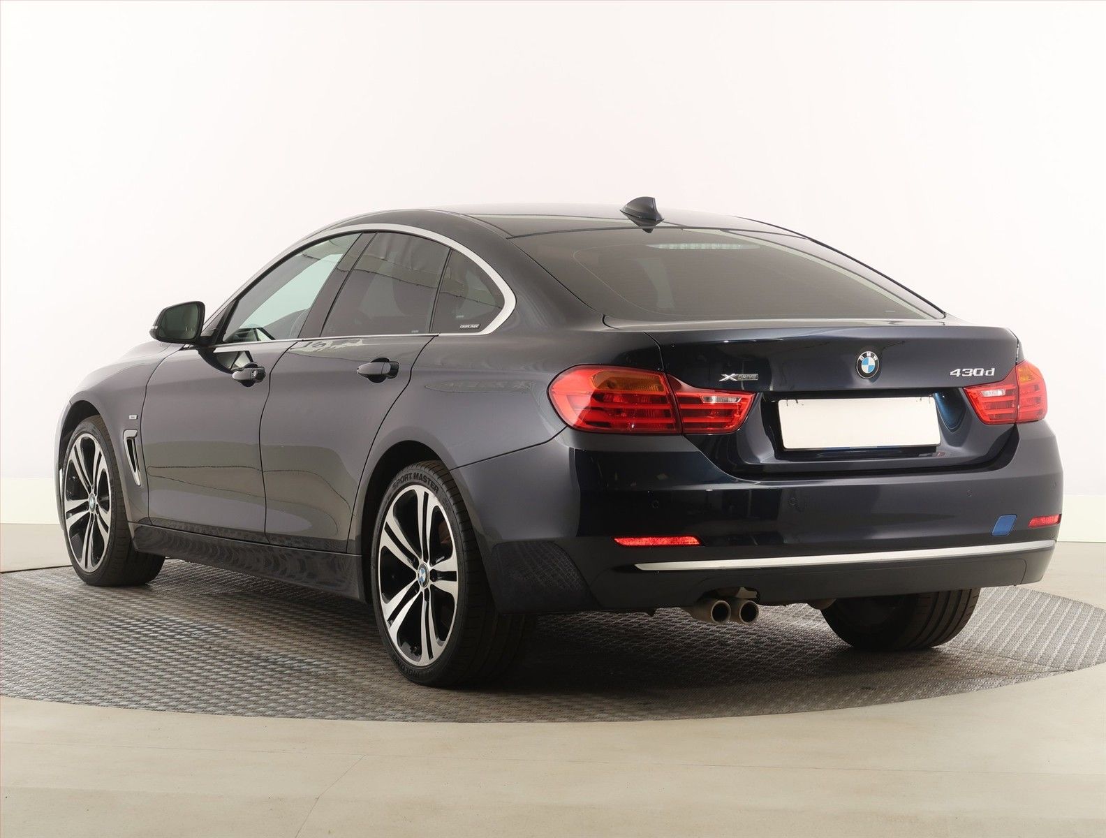 BMW Řada 4, 430d xDrive Gran Coupé , 4X4 - fotka 4