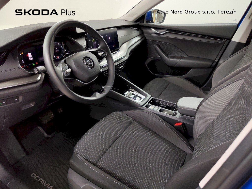 Škoda Octavia, 1.4 TSI iV 150 kW DSG Ambition - fotka 5