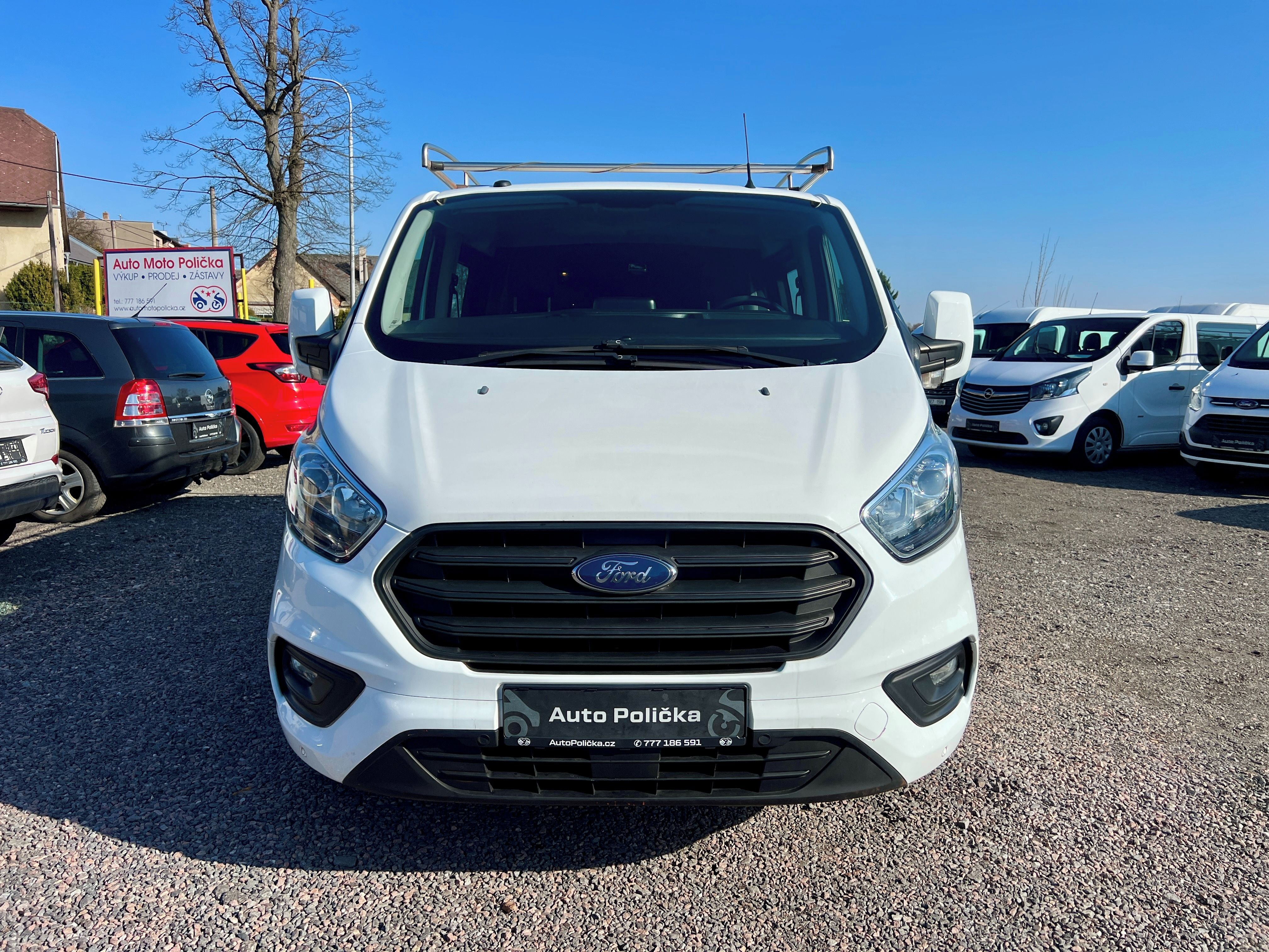 Ford Transit Custom, 2.0d 96 kW L2 5 míst,Výbava - fotka 3