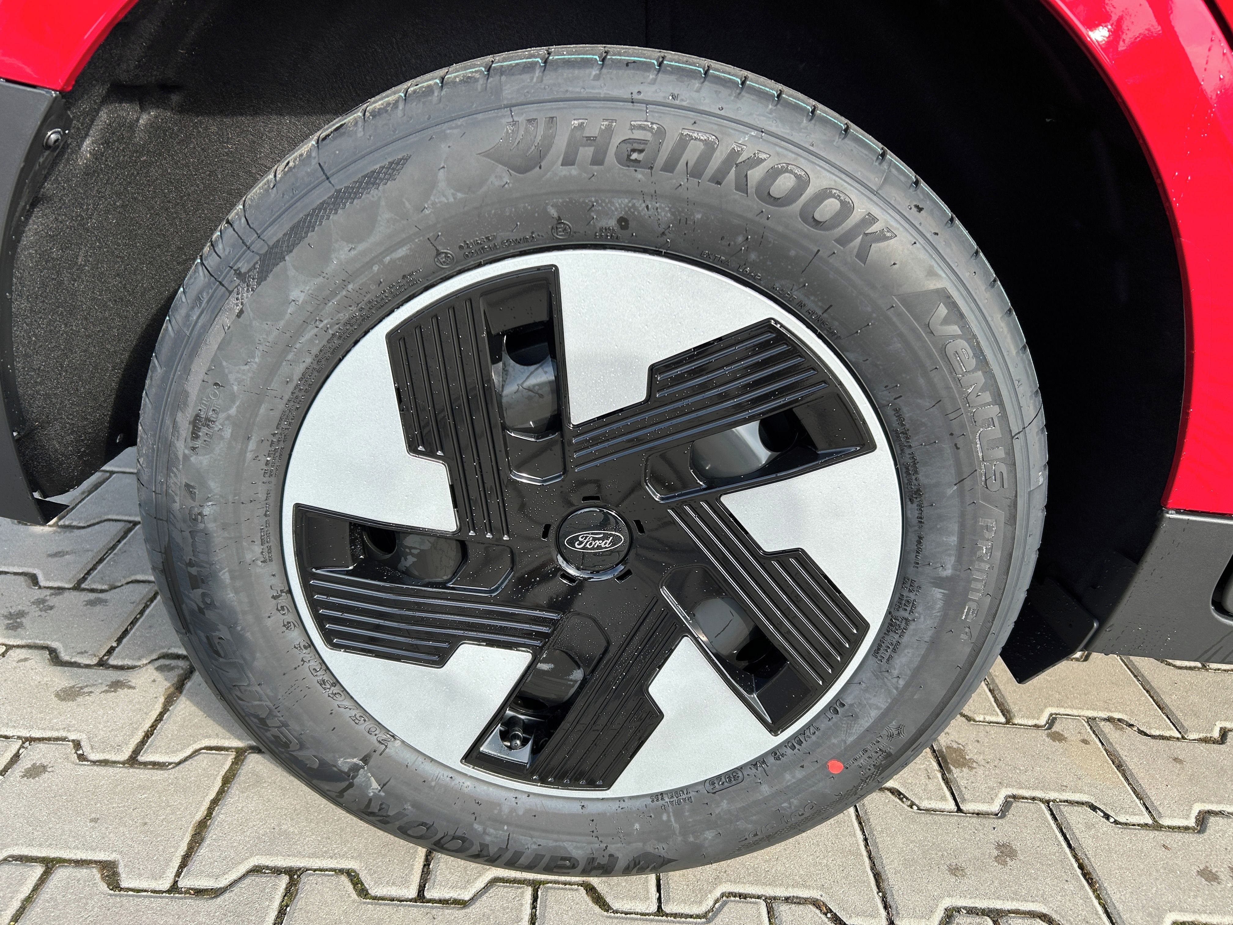 Ford Tourneo Courier, 43 kWh Elektromotor Trend L1 - fotka 4