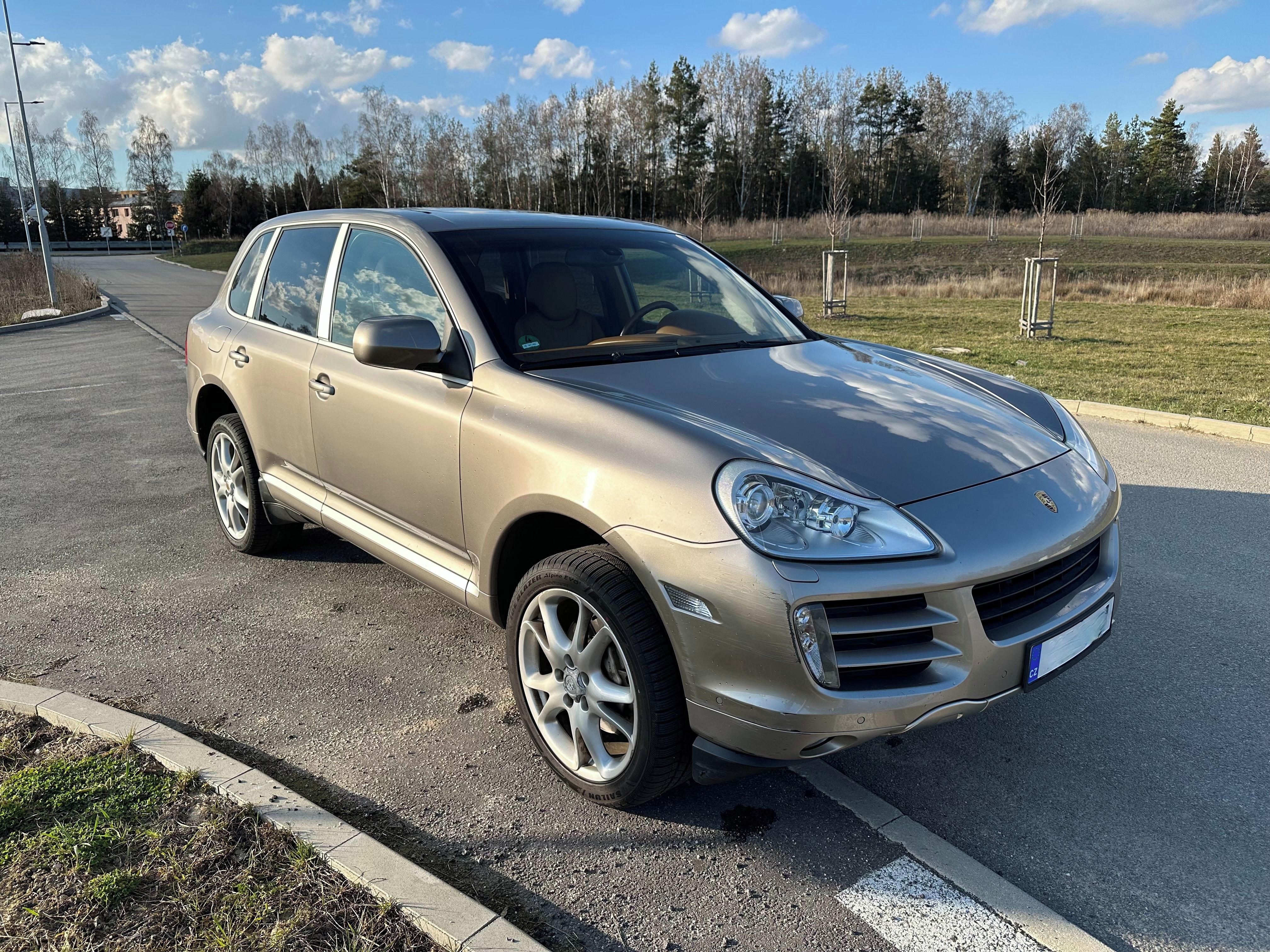 Porsche Cayenne, S 4.8 V8 283kW TOP - fotka 4