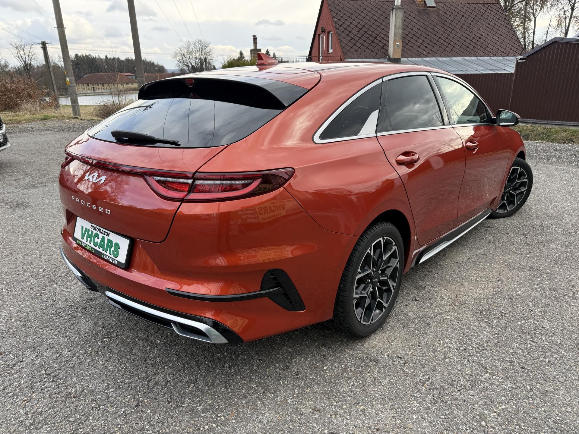 Kia ProCeed, 1.5 T-DGi  118kW  7DC GT - fotka 4