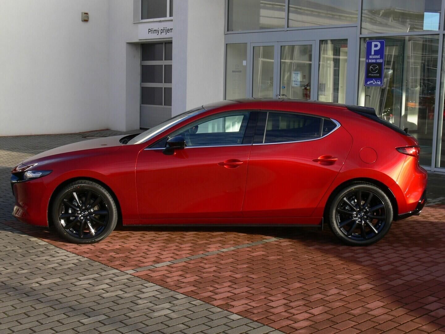 Mazda 3, HB Homura 2.5 G140 101 kW - fotka 4