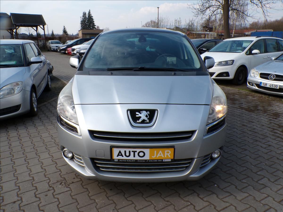 Peugeot 5008, 1,6 HDi  7.MÍST,TAŽ.ZAŘ. - fotka 2