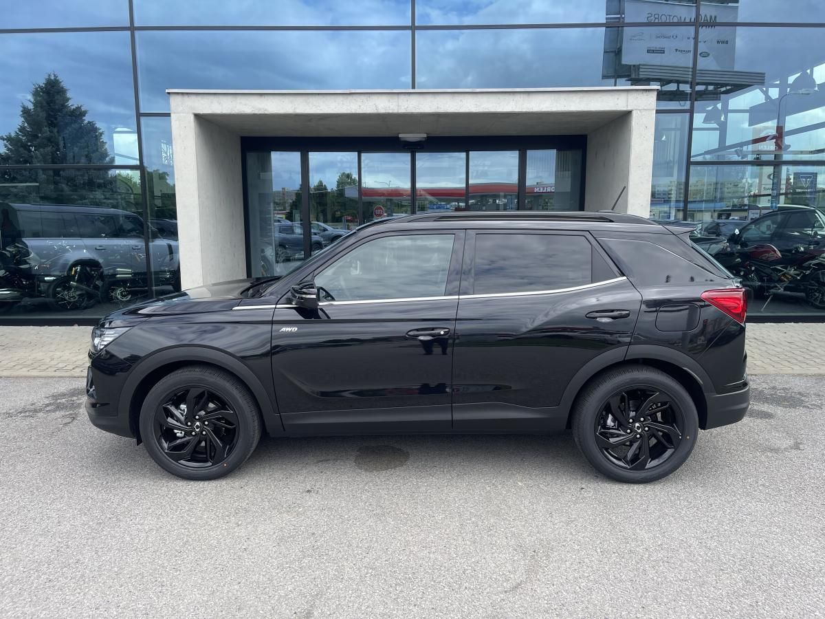 KGM Korando, Style+ 1.5 Black FWD M6 - fotka 4