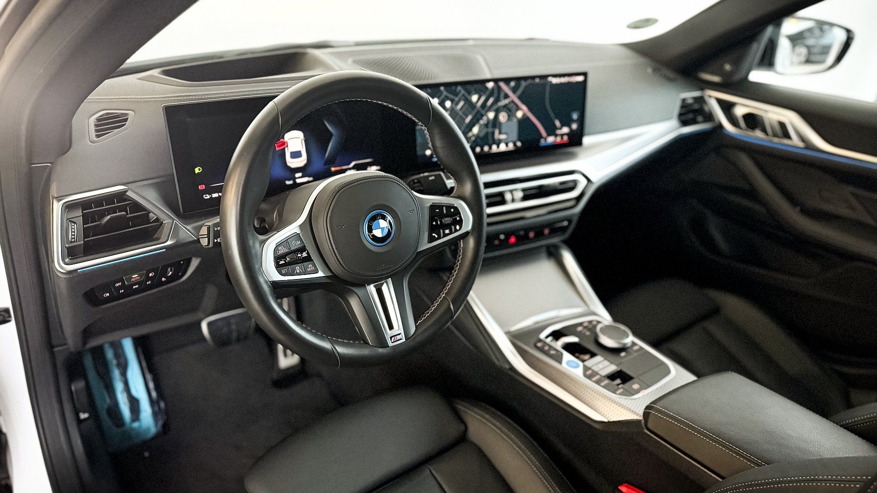 BMW i4 - fotka 5