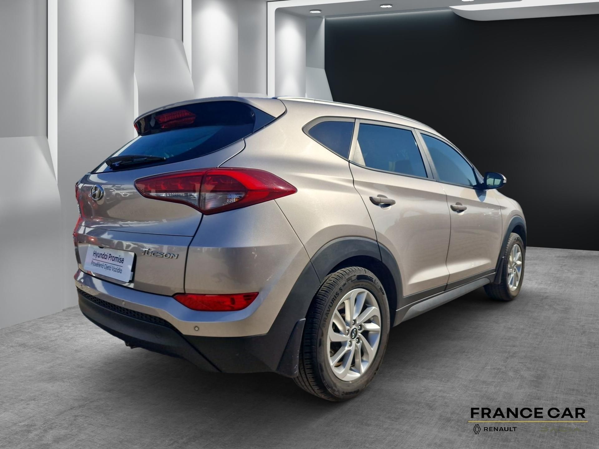 Hyundai Tucson, 1,7 CRDi 85 kW Trikolor ČR - fotka 5