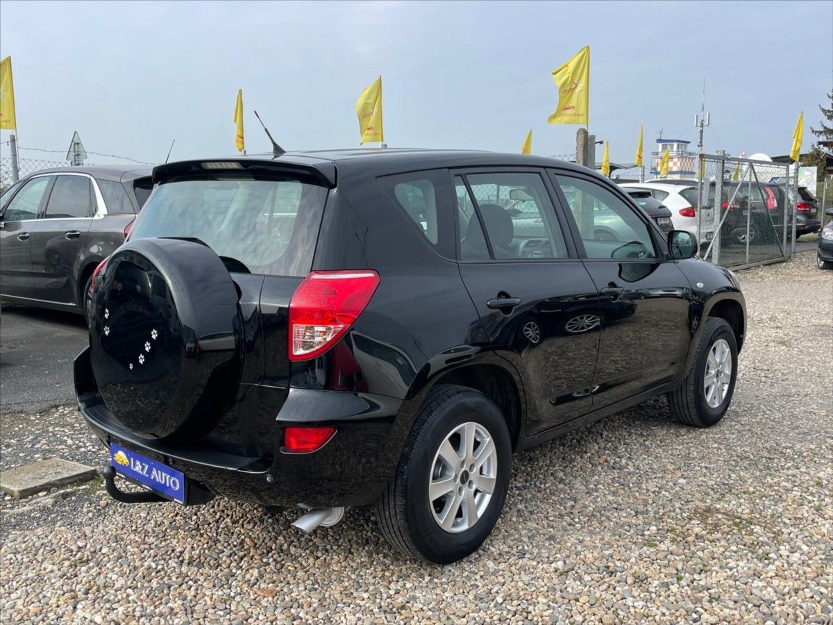 Toyota Rav4, 2,0 16V - fotka 6