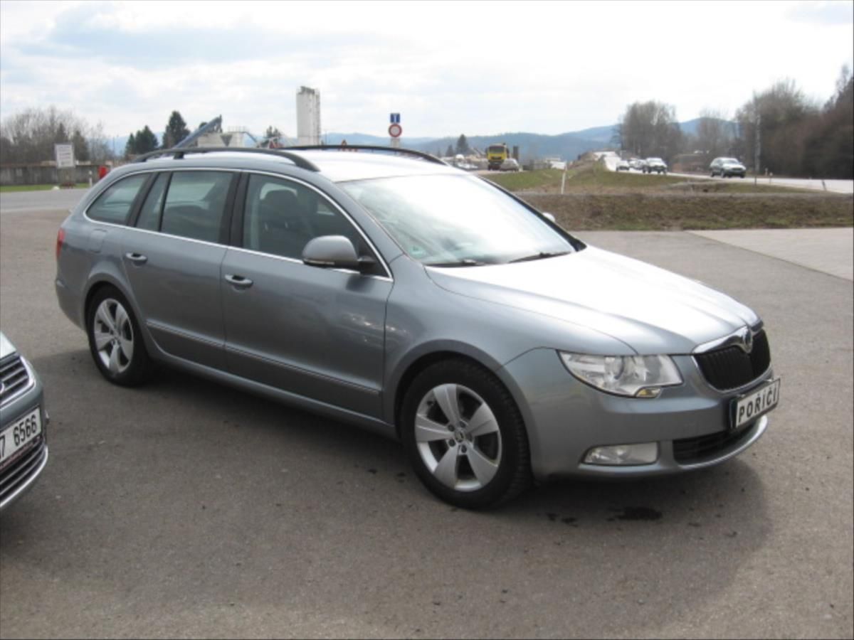 Škoda Superb, 2,0 DSG 125 kW - fotka 4