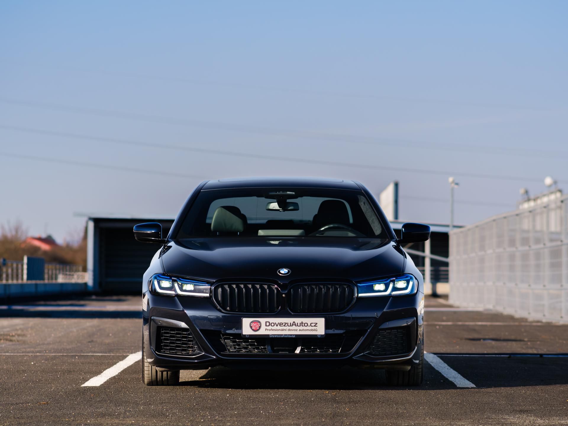 BMW Řada 5, M550i xDrive, DPH, SEDAN - fotka 2