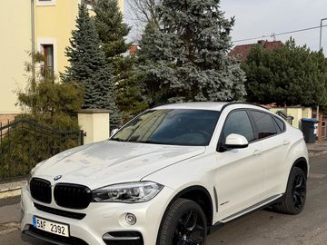 BMW X6 nové v ČR po rozvodech