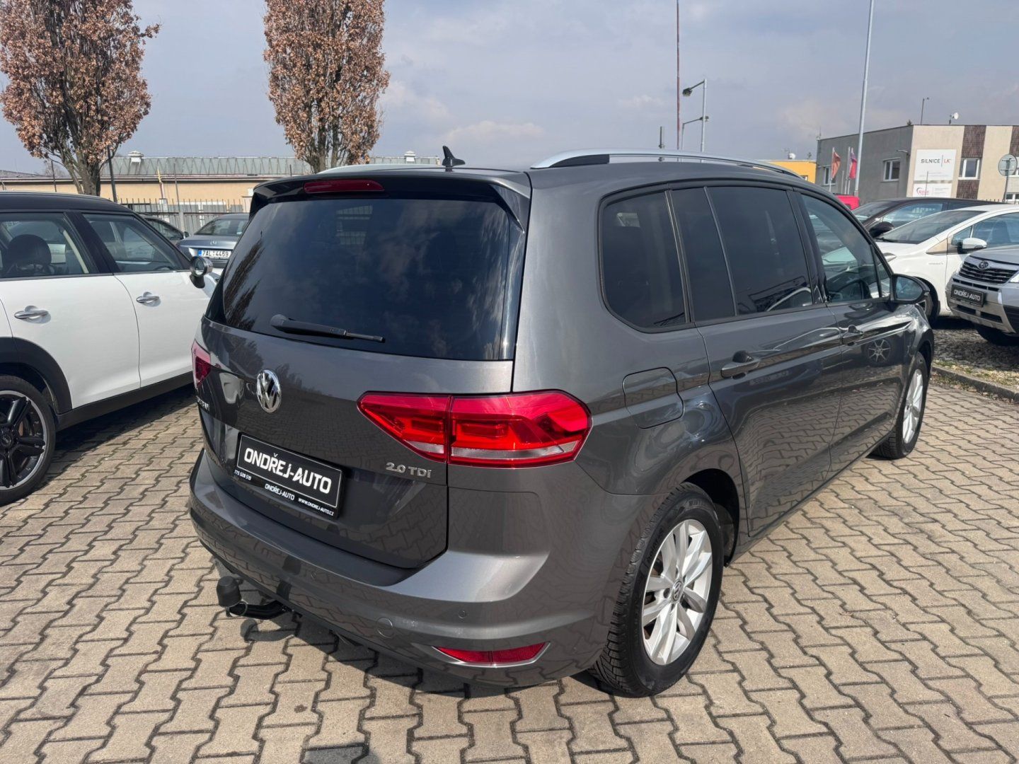 Volkswagen Touran, 7X 2,0 TDI 110 KW 2 MAJ TAŽNÉ - fotka 6