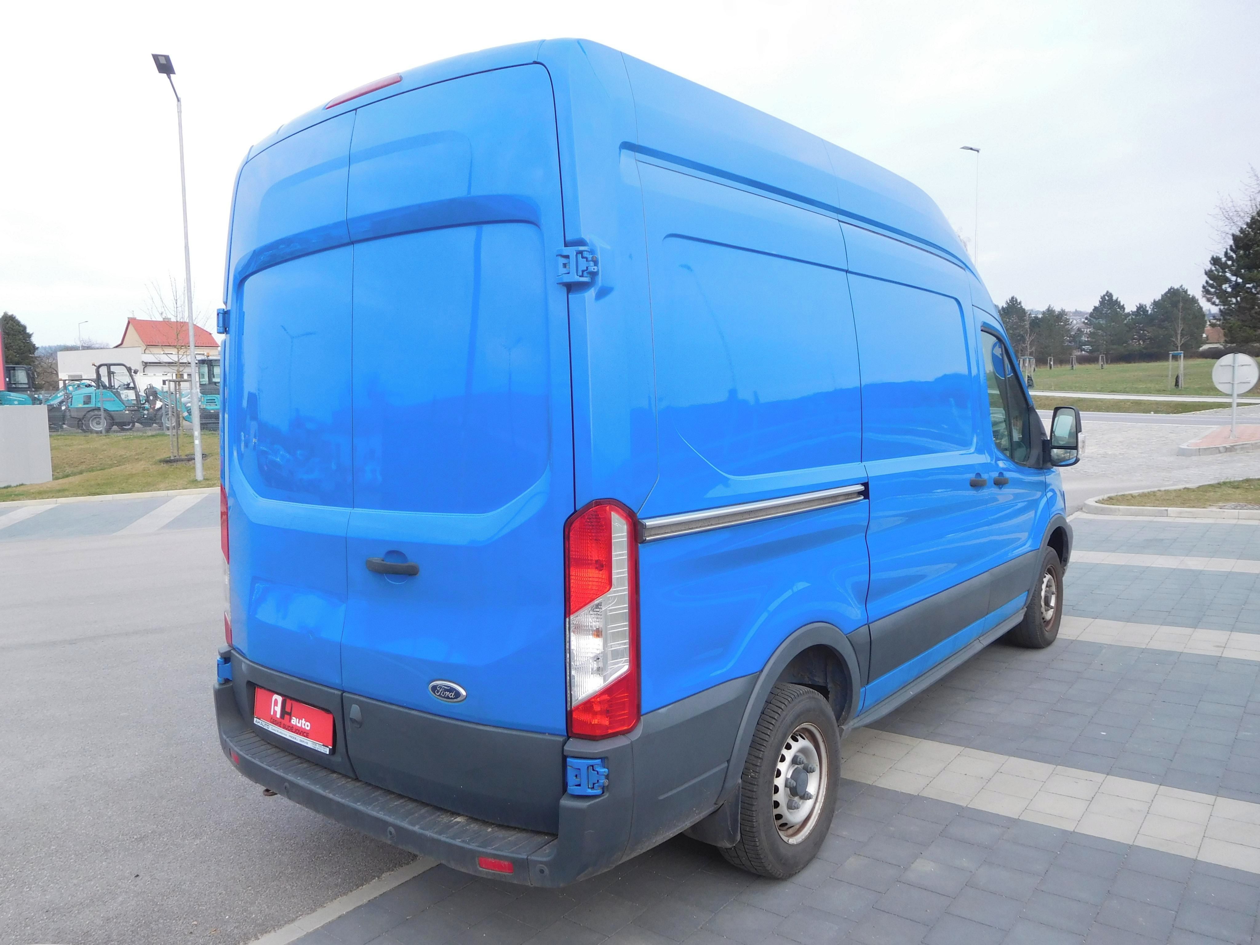 Ford Transit, 2.0TDCi, 77 kW, Park. Kamera - fotka 3