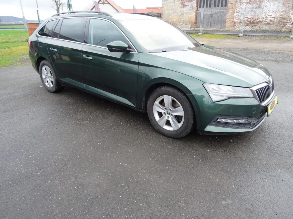 Škoda Superb, 1,6 TDI 88 kW Automat - fotka 2
