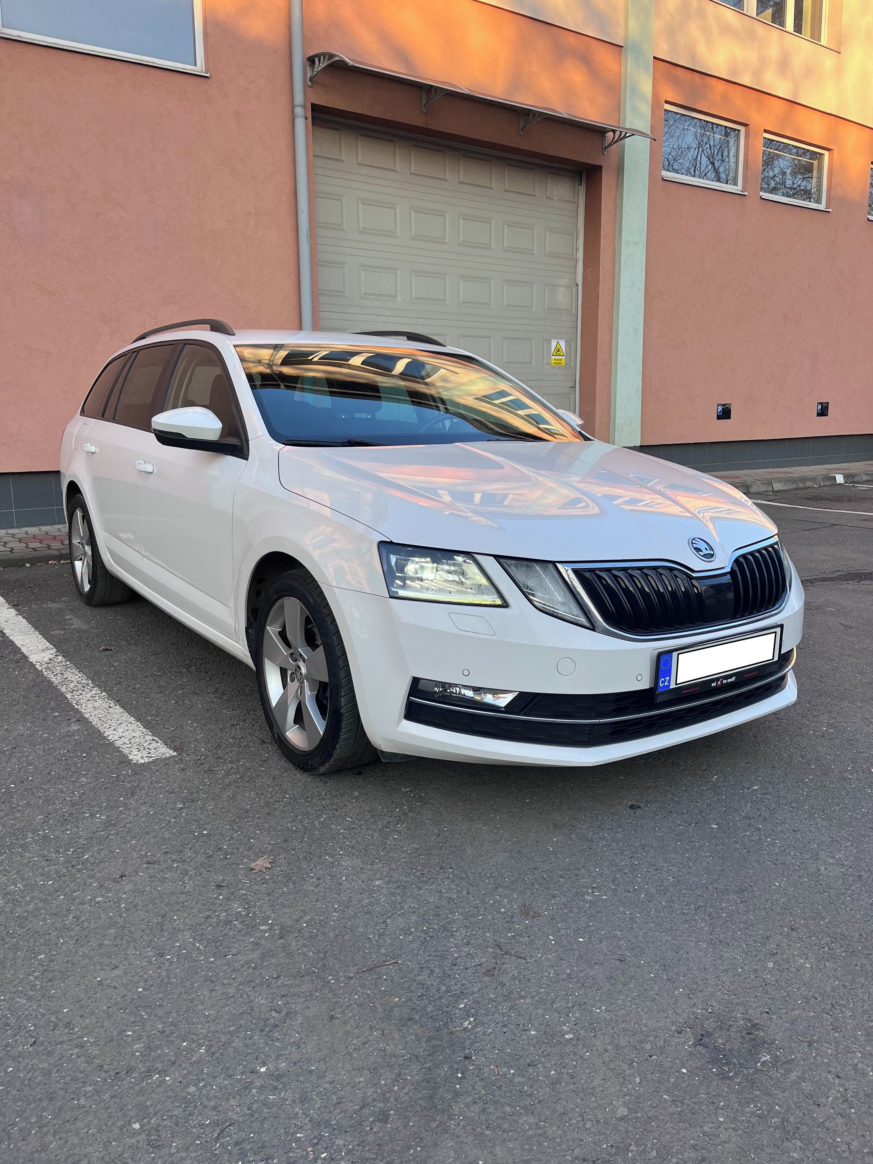 Škoda Octavia, 1.5 TSI G-TEC 96kW DSG DPH - fotka 3