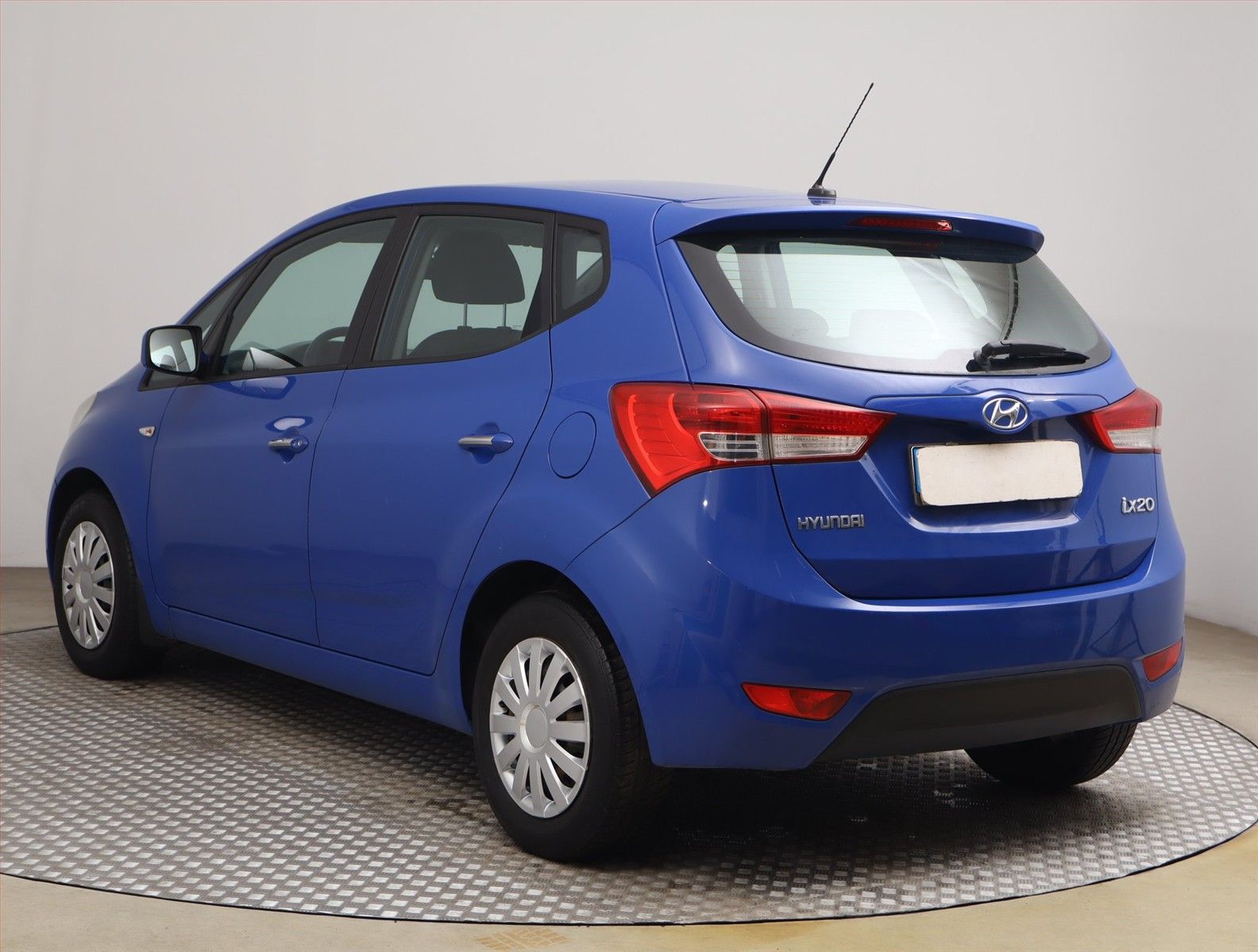 Hyundai ix20, 1.4 CRDi, NOVÁ CENA - fotka 4
