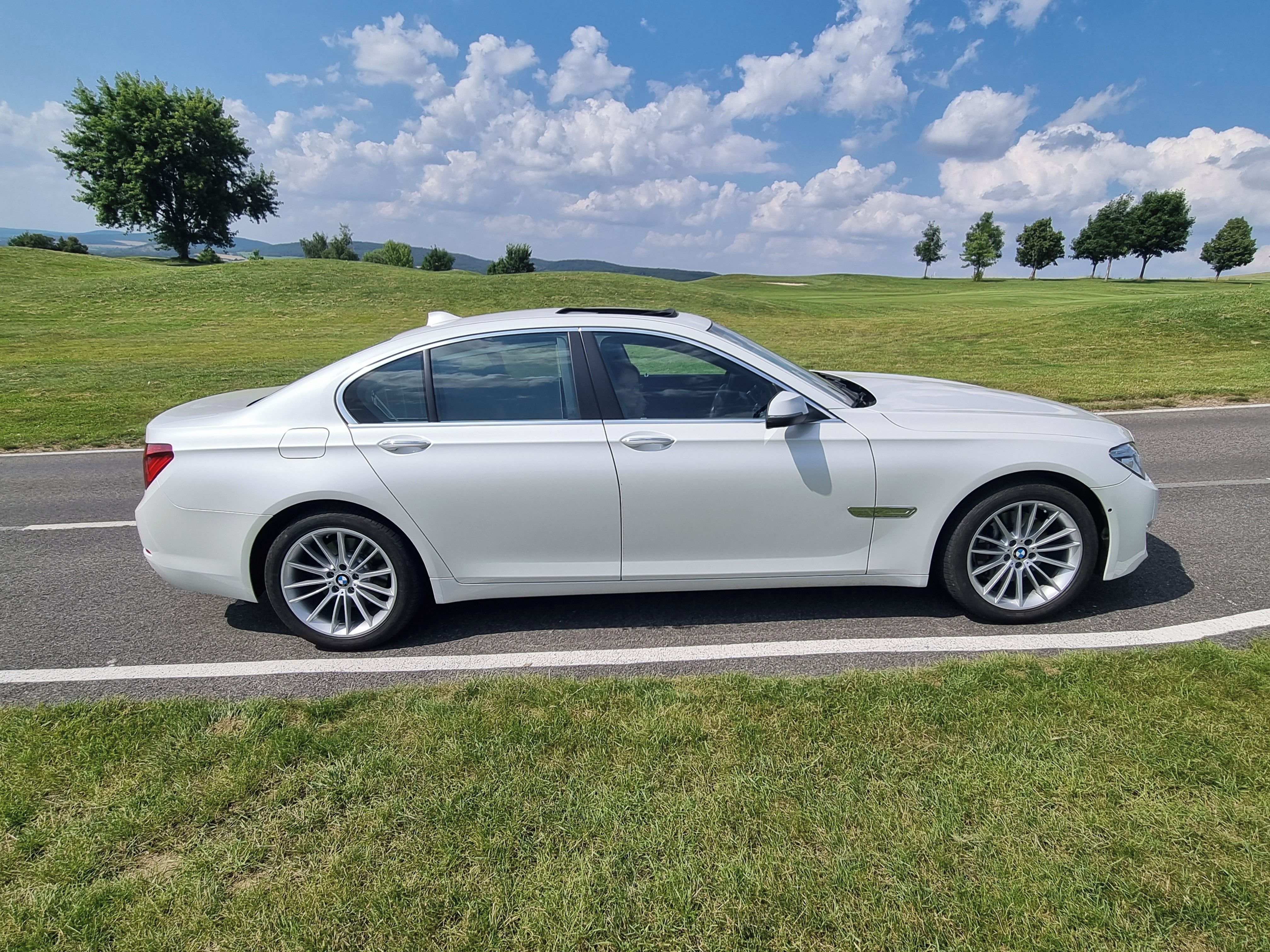 BMW Řada 7, BMW 740d - fotka 2