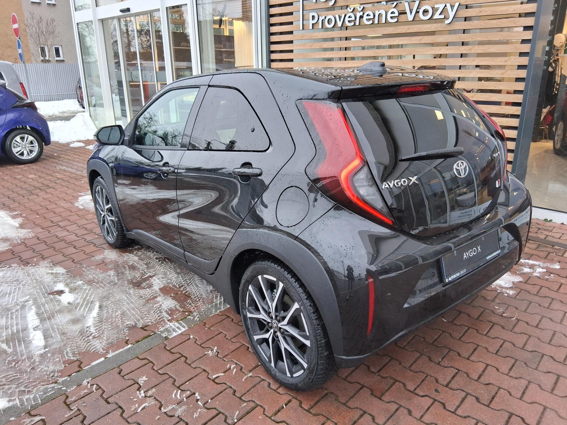 Toyota Aygo, 1,5 HEV GR SPORT - fotka 4