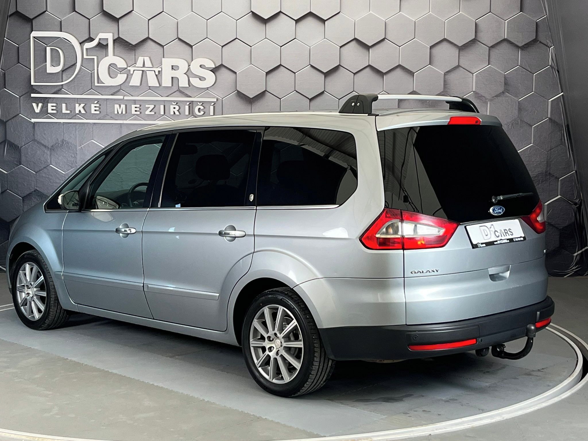 Ford Galaxy, 2,0 TDCi Ghia - fotka 2