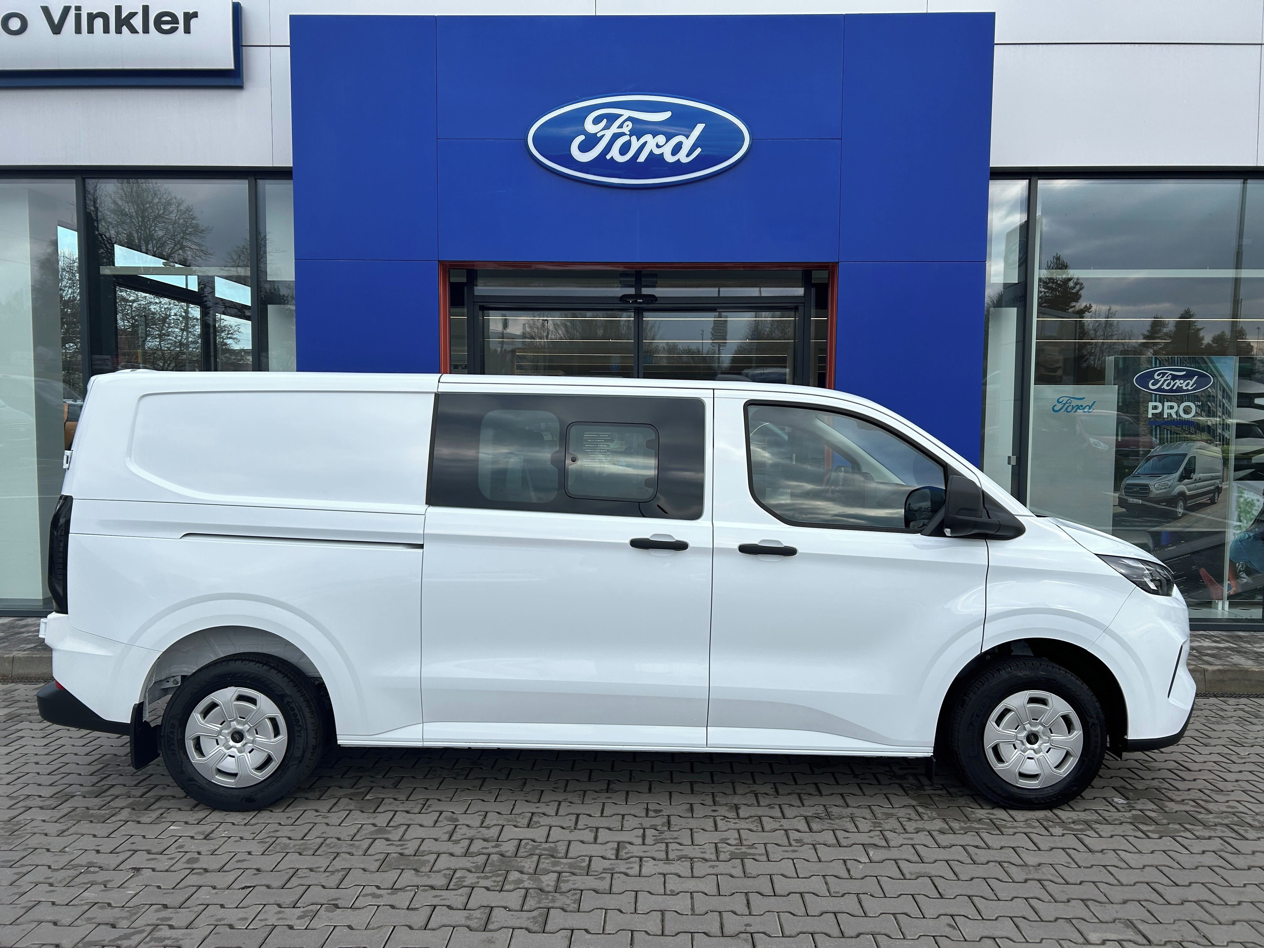 Ford Transit Custom, 2.0EcoBlue DCiV 100kW Trend L2 - fotka 3