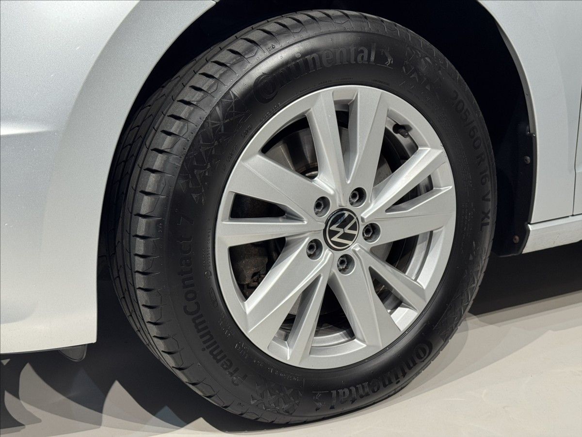 Volkswagen Touran, 2,0 TDi  DSG Comfortline LED - fotka 6