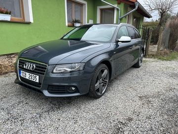S-LINE 2,0 TDI  - serviska,