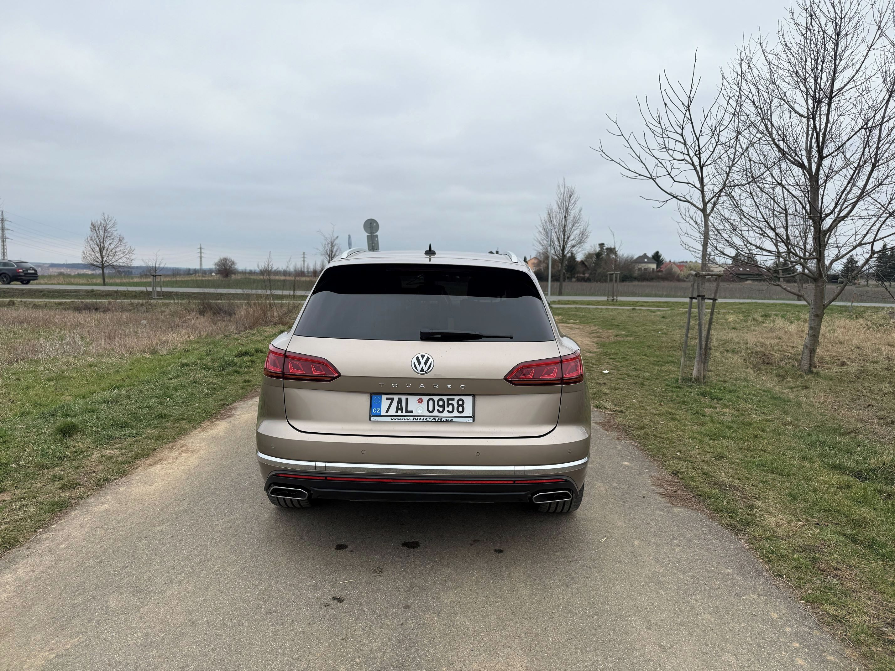 Volkswagen Touareg, Tažné, LED Matrix, Ventilace - fotka 5