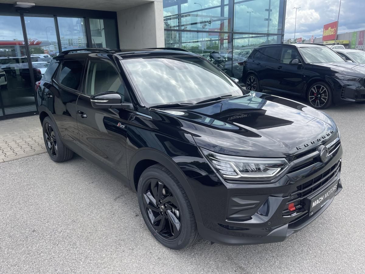 KGM Korando, Style+ 1.5 Black FWD M6 - fotka 3